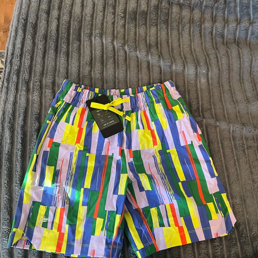 Fabletics Multicolor Geometric Athletic Shorts - … - image 1